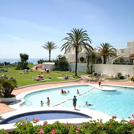 Apartamento - Playa - 2 Con Amplio Jardín Al Lado Del Mar Ev1 *